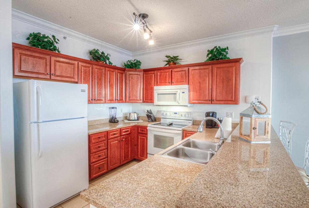 Fantastic Private Complex -beachfront 2bd Ocean Villa! Gorgeous Amenities Holiday home Panama City Beach