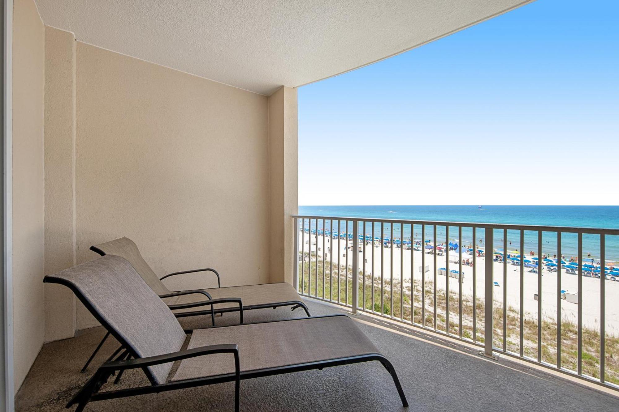 Fantastic Private Complex -beachfront 2bd Ocean Villa! Gorgeous Amenities Holiday home Panama City Beach