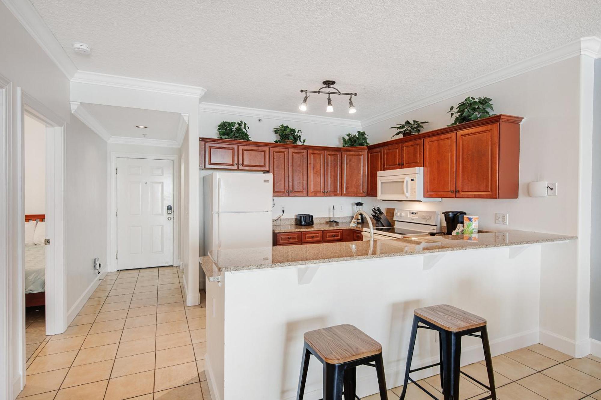 Fantastic Private Complex -beachfront 2bd Ocean Villa! Gorgeous Amenities * Panama City Beach
