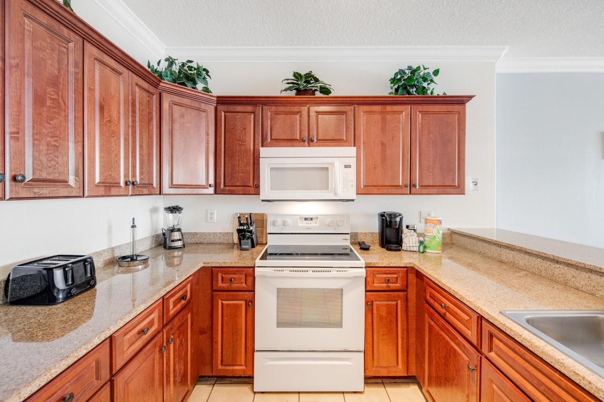 Fantastic Private Complex -beachfront 2bd Ocean Villa! Gorgeous Amenities Holiday home Panama City Beach